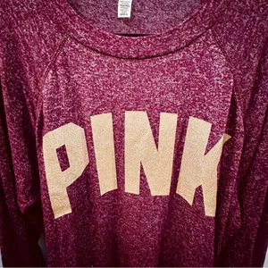 PINK Burgundy Long Sleeve Stretch Knit Top w Gold Logo Size L p-p 25 s-h 23 thumbnail 3
