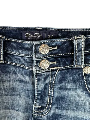 Miss Me Low Rise Boot Embroidered Back Pocket Blingy Jeans Size 27 Medium Wash thumbnail 3