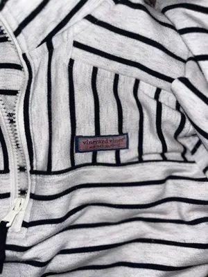 Vineyard Vines thumbnail 2