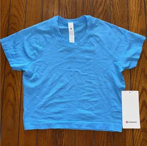 Lululemon Swiftly Tech Cropped Short Sleeve 2.0 Ocean Wave Size 8 NWT thumbnail 1