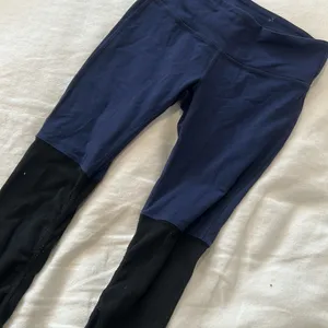 ALO Navy‎ Black Ribbed Workout Leggings thumbnail 4