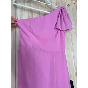 NWOT Lulus Simply Brilliant Pink One-Shoulder Bow Maxi Dress Bridesmaid Size M thumbnail 5