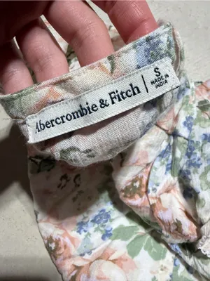 Abercrombie & fitch Floral Smocked Waist V-Neck Top small thumbnail 4