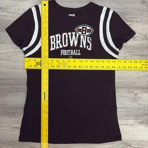 NFL Team Apparel Brown & White Cleveland Browns Football Women's Tee Size Medium thumbnail 8
