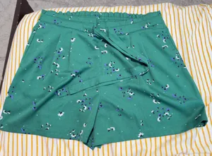 Floral Short Pants Green Size XL thumbnail 1