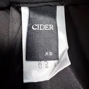 Cider Velvet Mid Waist Pocket Wide Leg Trousers with Belt Black XS thumbnail 10