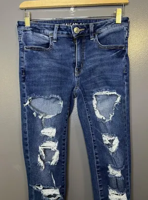 American Eagle Outfitters Jeans Womens 6 Medium Wash Jegging Crop Distressed thumbnail 1