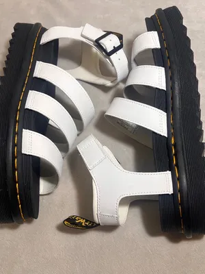 Dr. Martens Blaire White Sandals Women Sz 10 Leather Buckle Strappy Fit Summer thumbnail 6