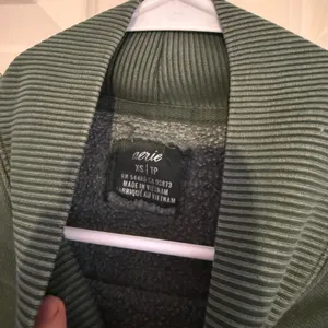 Aerie sweatshirt thumbnail 2