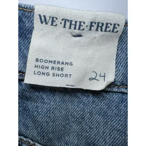 We The Free Boomerang High Rise Bermuda Denim Shorts Women’s Size 24 Blue thumbnail 4