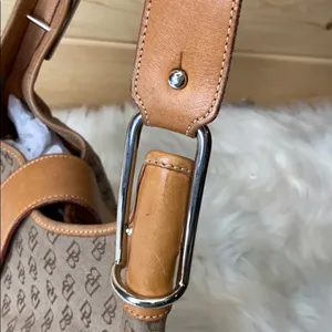 Dooney & Bourke Vintage Signature Leather Purse thumbnail 5