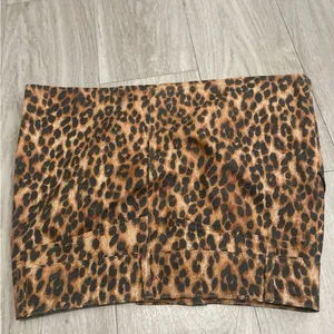 Chic Animal Print Mini Skirt Brown Size 4 thumbnail 3