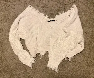 Zaful White Cropped Sweater thumbnail 2