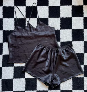 Black Satin PJ Set L Size L thumbnail 1