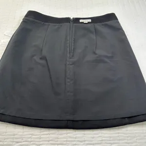 LOFT Black Suede A-Line Skirt With Back Zipper in Size 6 thumbnail 9