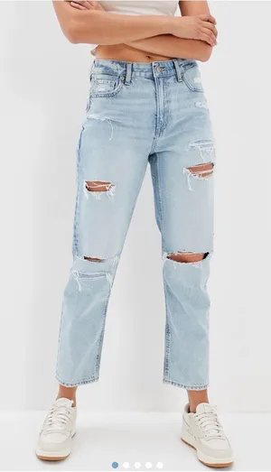 AMERICAN EAGLE High Rise Distressed Mom Straight Jeans, Size 6, Light Wash thumbnail 1