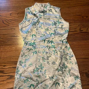 Vintage Sleeveless Cheongsam Qipao Dress White Green Floral Bamboo Print thumbnail 2