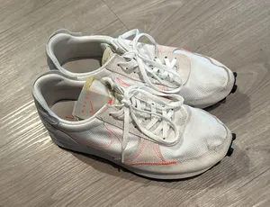 nike shoes  thumbnail 3