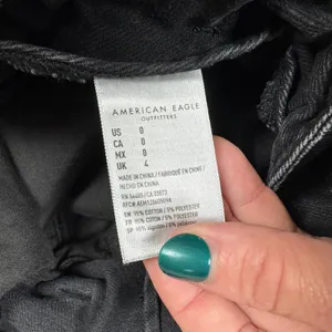 American Eagle Mom Short Women's 0 Black thumbnail 3