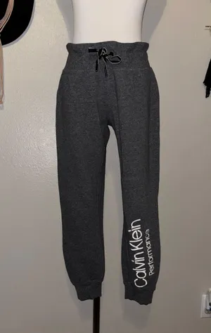 Joggers thumbnail 1