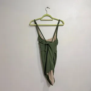 Cupshe Olive Green Ribbed One Piece Swimsuit Sz M NWT thumbnail 9