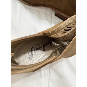 Free People Lost Valley Leather Ankle Boots Taupe Strappy Back Zip EU 37 Boho thumbnail 8