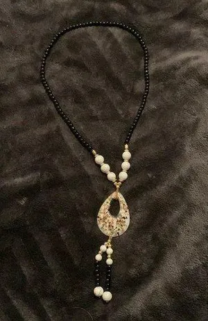 Necklace thumbnail 1