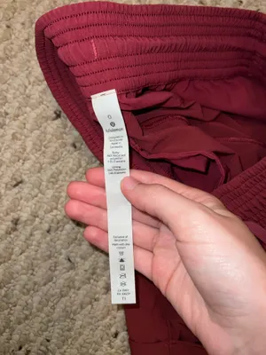 Lululemon Shorts thumbnail 3