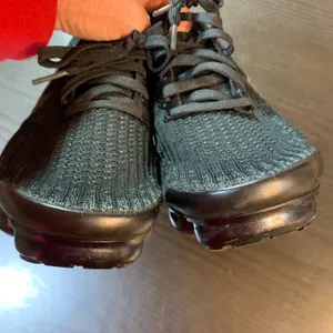 Nike Air VaporMax 3.0 Flyknit Triple‎ Black Running Shoes AJ6910-002 Womens 9 thumbnail 8