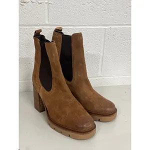 Vintage Foundry Co. Sz 8 Cognac Penelope Suede Leather Block Heel Chelsea Boots thumbnail 3