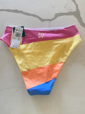 Bikini Bottom thumbnail 6