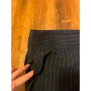 Worthington NWT Slacks 12 Petite Navy Pinstripe Modern Fit thumbnail 6