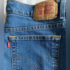 Levi's 512 Slim Fit Tapered Leg Classic Slim Stretch Vintage thumbnail 4