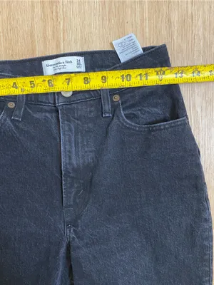 Abercrombie & Fitch Women's Black Straight-Leg Jeans thumbnail 4