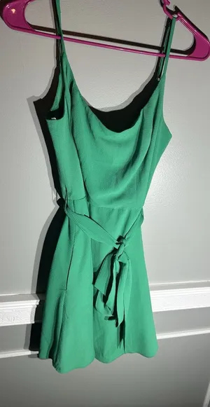 B Smart Size 7 Kelly Green Fit And Flare Belted‎ Dress With Adjustable Strap EUC thumbnail 1