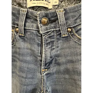 Ariat REAL Denim Women's Jeans Size 28R Bootcut Medium Wash Distressed thumbnail 2