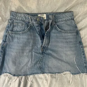 Cotton on denim skirt thumbnail 1