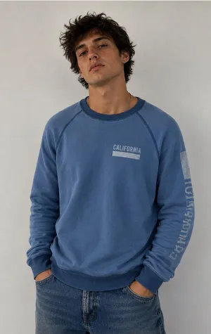 Men’s Hollister Size XL (Fits like a L) Y2K California Graphic Blue Crewneck thumbnail 1