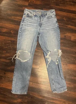 American Eagle Jeans thumbnail 1