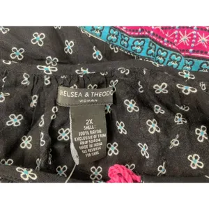 Chelsea & Theodore Women's Top thumbnail 3