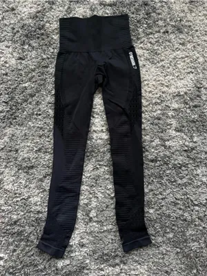 Gym Shark High-Waist Black Seamless Workout Leggings thumbnail 2