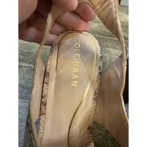 COLE HAAN Womens Beige Cut Out Reina Square Toe Leather Sandals Shoe Size 8 thumbnail 7