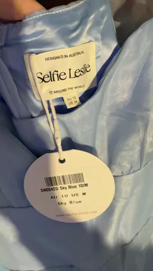 Selfie Leslie Mini Dress thumbnail 4