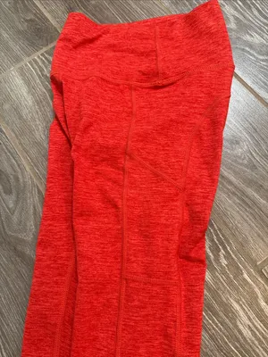 Aerie Offline High-Rise heathered Red cropped Performance Leggings XS cropped thumbnail 3