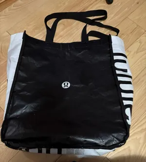 Lulumelon bag  thumbnail 1
