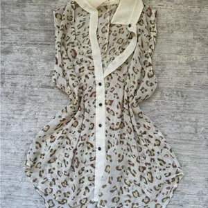 Edge Leopard Print Sleeveless Blouse (Size Medium) thumbnail 4