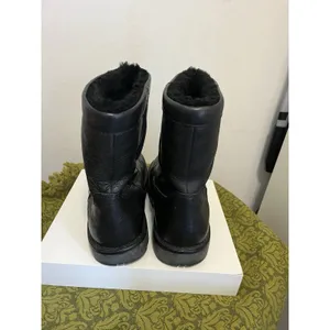 UGG Size 8US Women Shearling Black Boot 5144 thumbnail 6