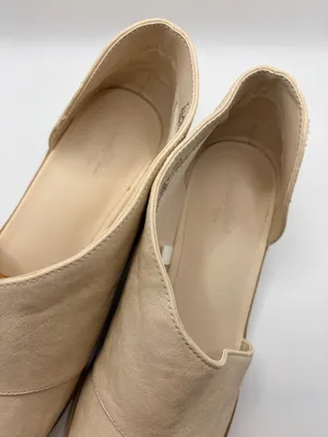 Universal Thread Women’s Size 7 Beige Cutout D’Orsay Flats Low Heel Minimalist Shoes thumbnail 5