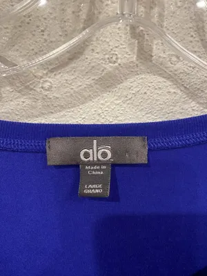 Alo Yoga Shirt Womens Large Blue Long Sleeve Scoop Neck Lightweight Athletic thumbnail 3