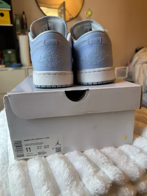 Air Jordan 1 Low thumbnail 6